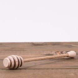 Drewniany nabierak do miodu